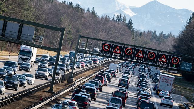 Reiseverkehr: Faschingsferien starten – ADAC warnt vor Stau Richtung Alpen