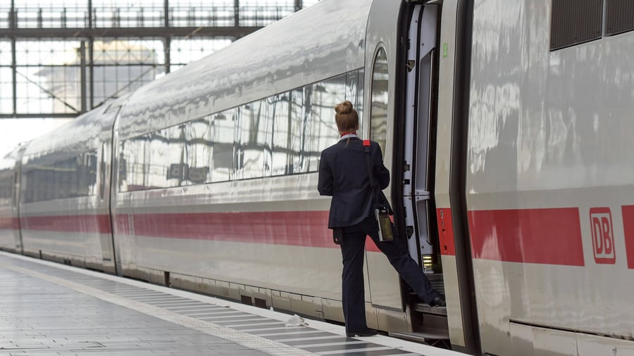 Tarifvertrag: Deutsche Bahn legt erstes Angebot in Tarifverhandlungen vor