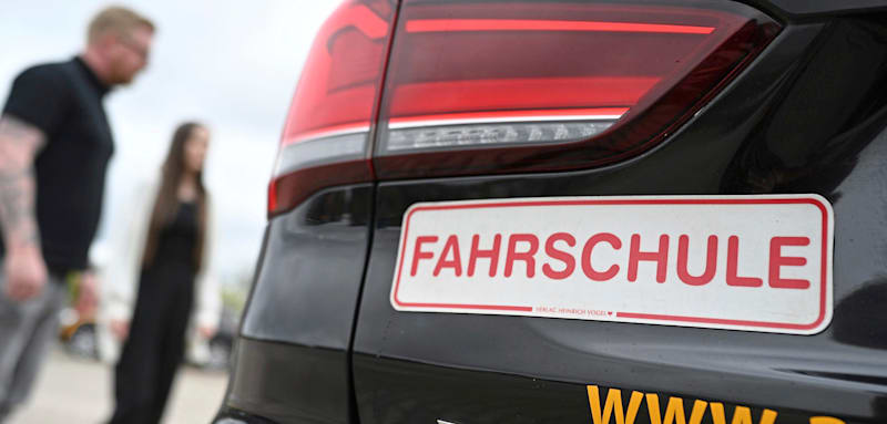 Die große Führerschein-Revolution – Weniger Prüfungsfragen, Eltern als Fahrlehrer