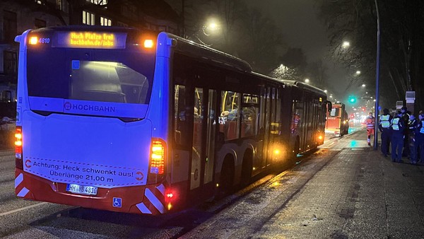 Feuer in Seniorenstift – Polizei bringt 28 Bewohner und einen Hund in Sicherheit