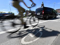 Urteil aus dem Verkehrsrecht: Radler Vorfahrt genommen, Fahrerlaubnis weg?