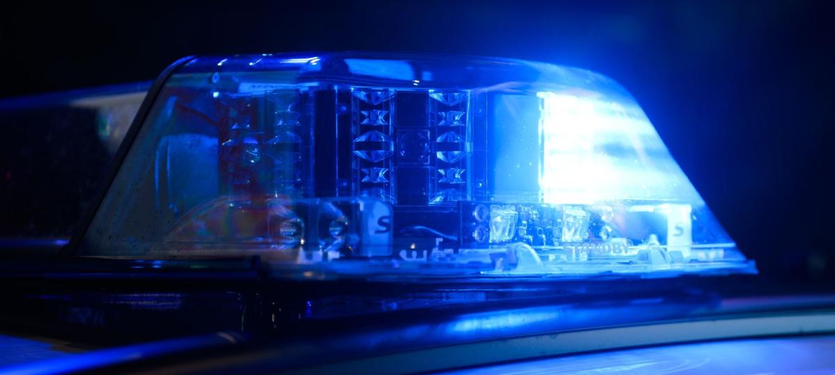 Betrunkener 49-Jähriger stürzt und muss in Gewahrsam
