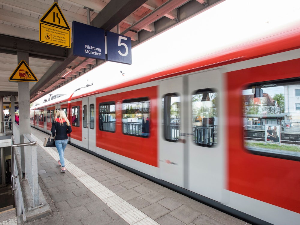 S-Bahnhof Haar: Beziehungsstreit eskaliert