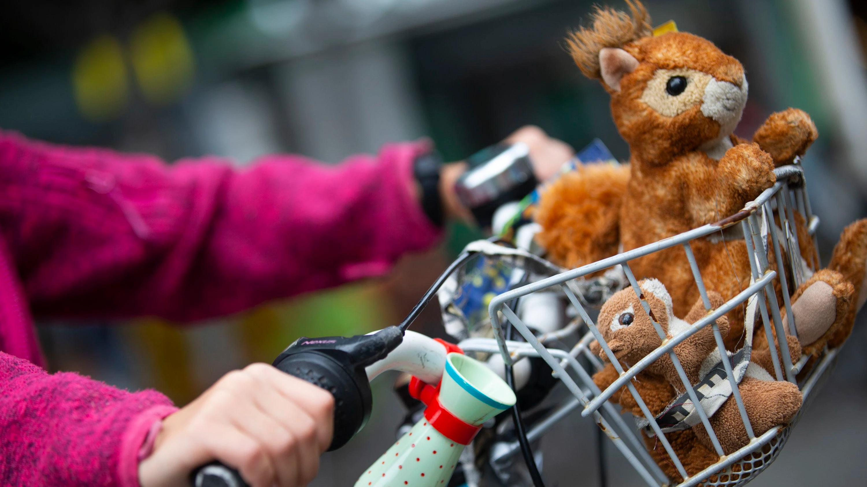 „Auch uns gehört die Straße!“: Kidical Mass: Warum Familien beim Radfahren demonstrieren
