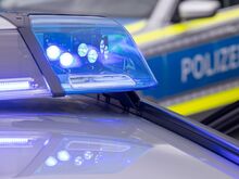 Tödlicher Unfall: Von Auto auf Schlitten gezogen - Elfjähriger stirbt