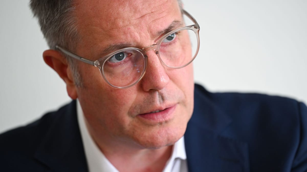 Deutschlandticket: SPD-Politiker Schweitzer fordert Passfoto