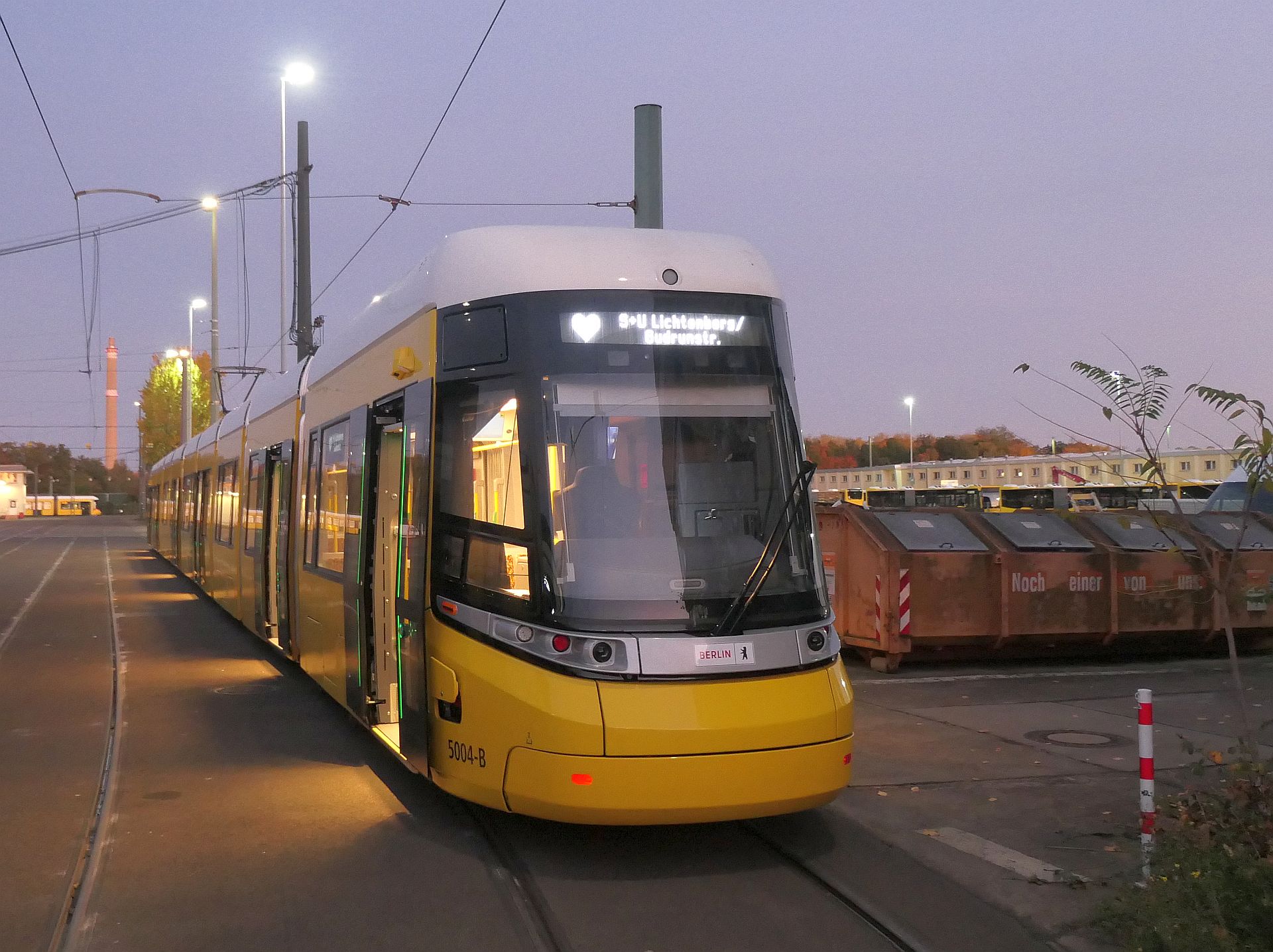BVG | Länger Warten auf die extralange Tram