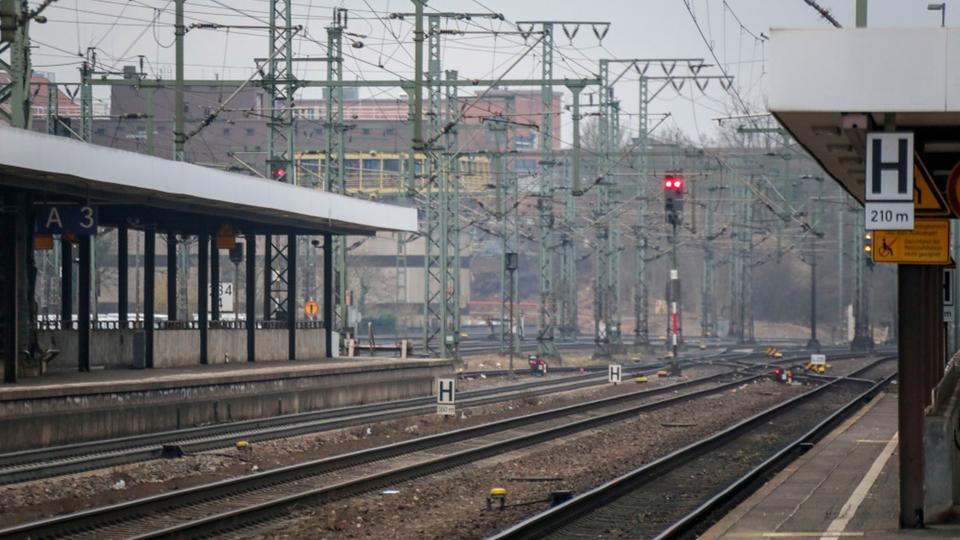 Deutsche Bahn sperrt Bahnstrecke Bebra - Fulda für mehrere Monate