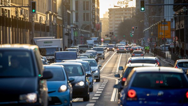 Nur noch E-Autos im S-Bahn-Ring? Neue Studie spricht von „großem Schritt“