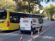 1600 registrierte Fälle pro Monat: BVG kämpft mit neuer Kampagne gegen blockierte Busspuren