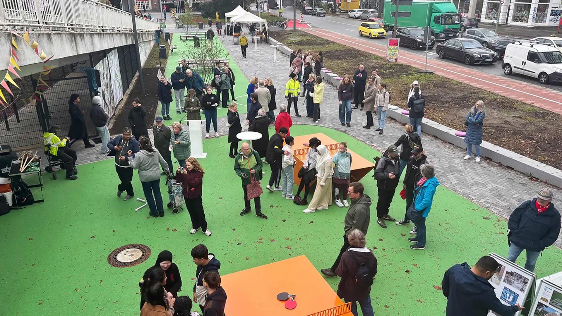 Barmbek-Süd: Umgebauter Louis-Braille-Platz eröffnet