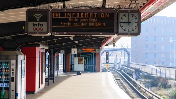 Warnstreik bei der Hochbahn: Neben Bussen jetzt auch U-Bahn betroffen