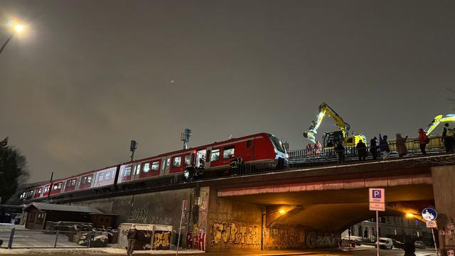 Zwischenfall bei S-Bahn: S-Bahn-Züge bleiben in Hamburg auf freier Strecke liegen