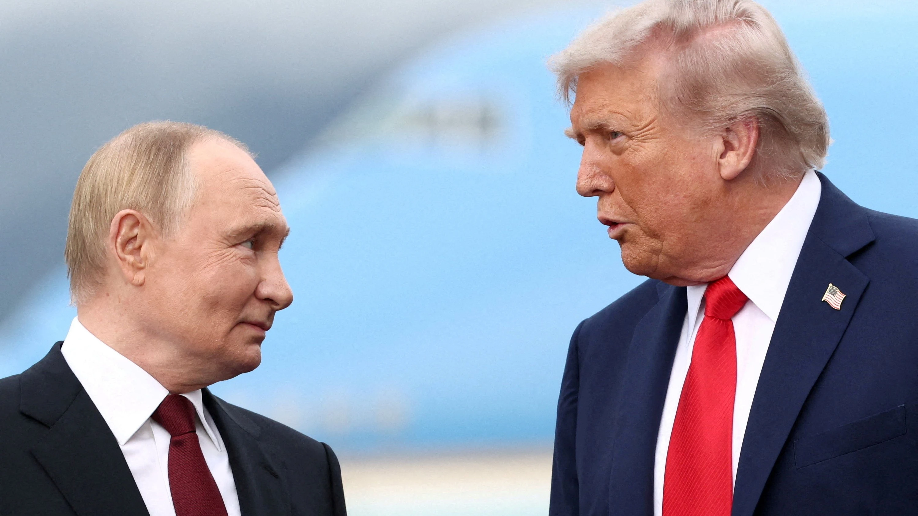Liveblog Ukrainekrieg: Trump: Will Russland am Verhandlungstisch halten