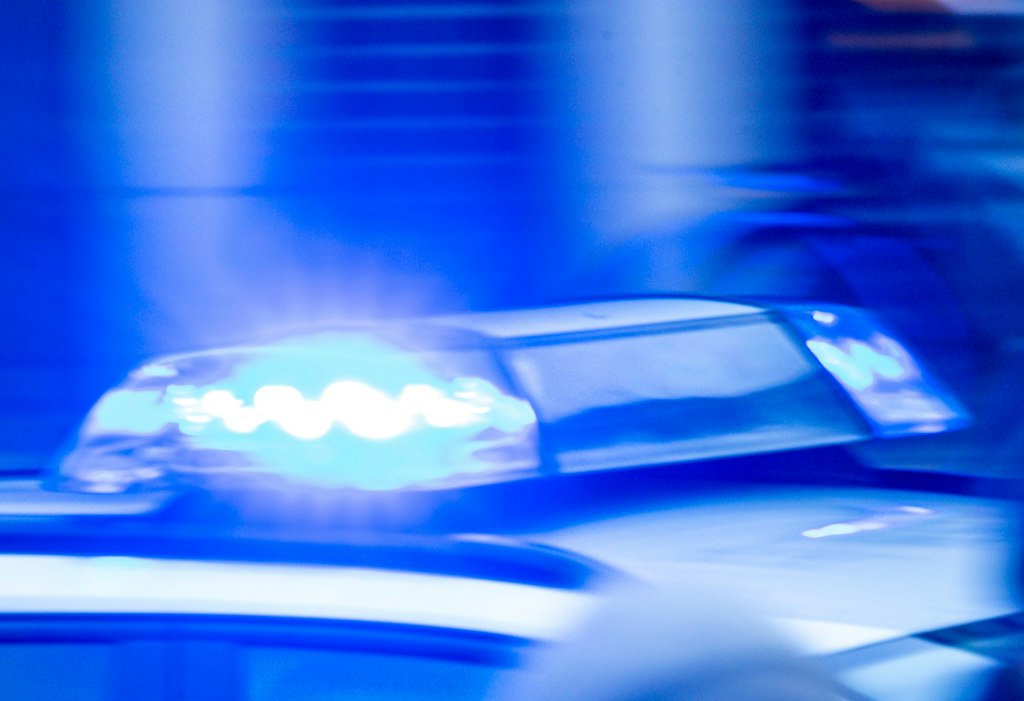 Doppelter Fahndungserfolg: Mutmaßlicher Räuber und Raser an der A24 geschnappt