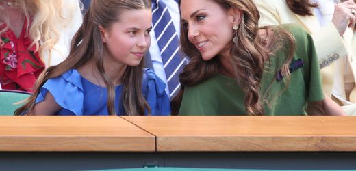 Prinzessin Kate und Prinzessin Charlotte in Londoner Tube unterwegs