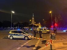 Nach Drogenfahrt in Berlin-Mitte: Autofahrer fährt auf Polizisten zu – Beamter schießt ihm ins Bein