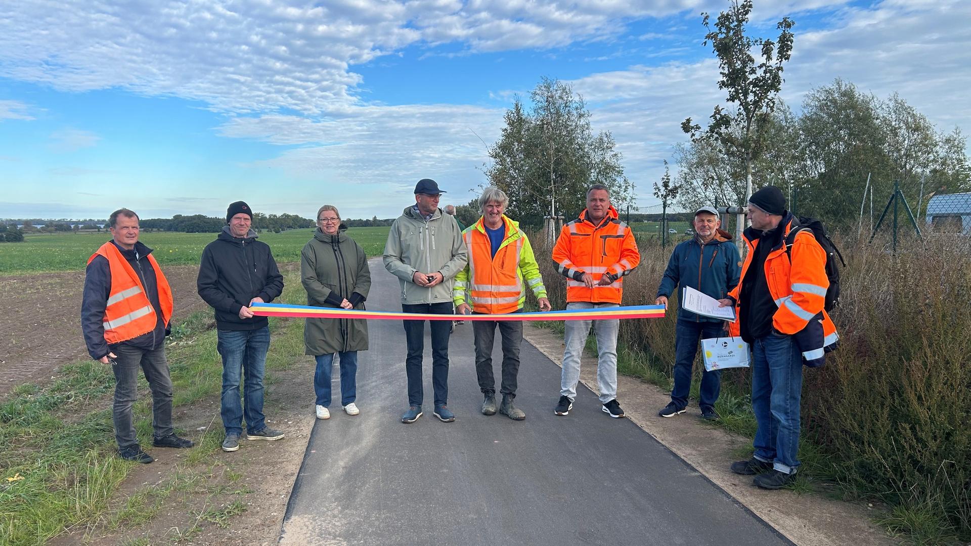 Nahe Neubukow: Neuer Radweg freigegeben