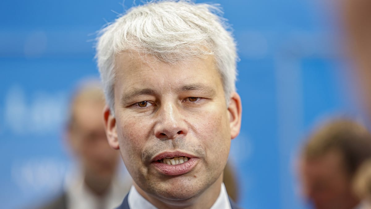 Deutschlandticket wird teurer: Steffen Bilger nennt Erhöhung "vertretbar"