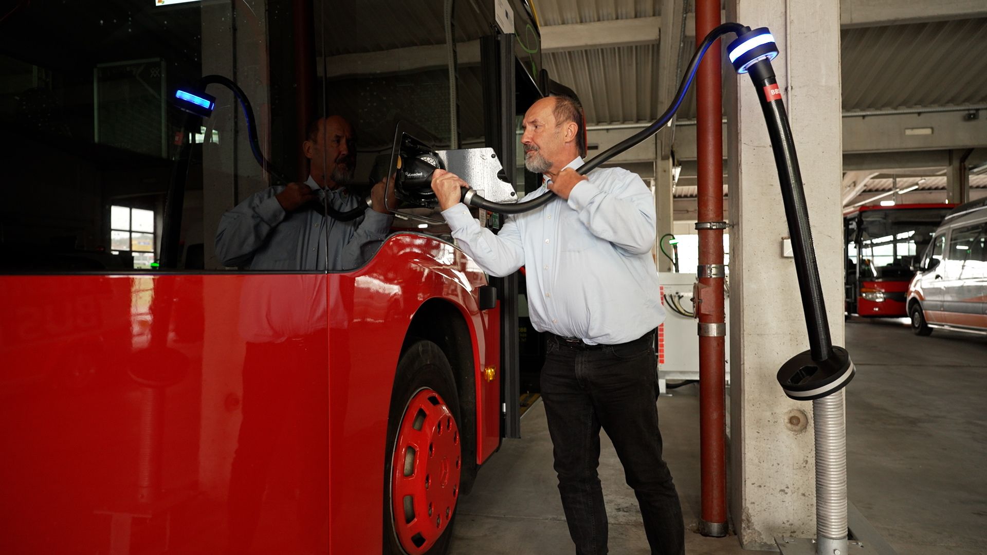 ÖPNV auf dem Land: Busunternehmer setzt seit Jahren auf Elektro