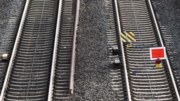 Bergbauschaden in Essen: Ab Montagfrüh wieder Zugverkehr