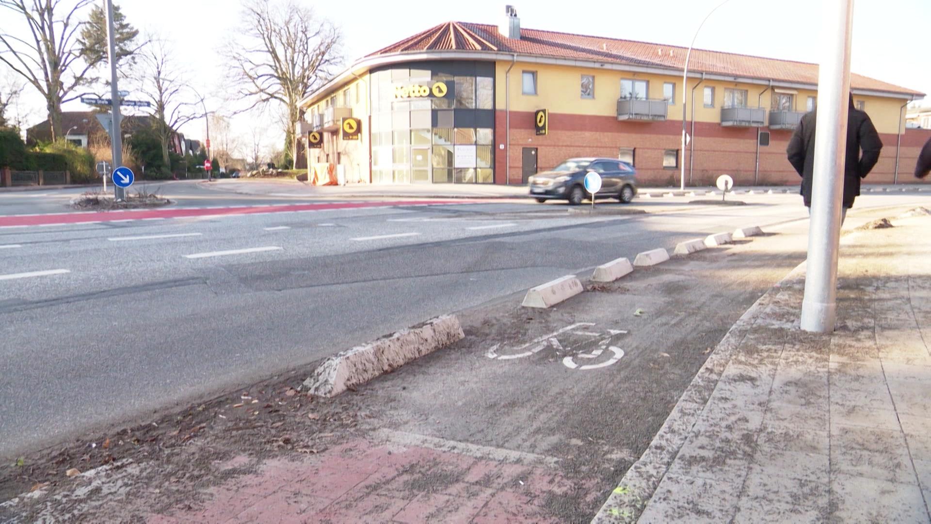Rahlstedt: Radweg-Posse endet mit Markierungsstreifen