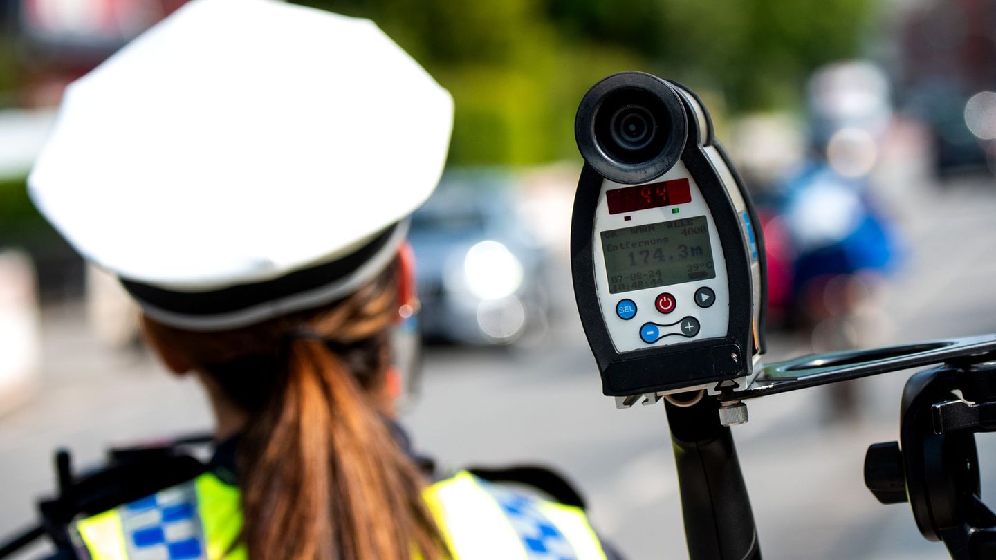 Verkehr: Tempo 191 statt 120 - Polizei fasst Raser in Bremen