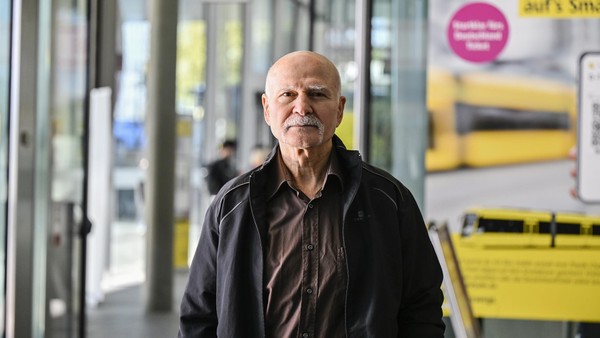 Ruhrbahn-Fahrgast in Essen: „Das Kundencenter ist kundenfeindlich“
