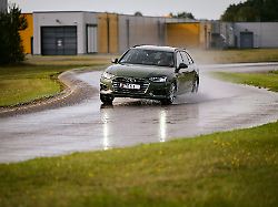 Drei Modelle nur "ausreichend": Sommerreifentest 2026 des ADAC hat einen klaren Sieger