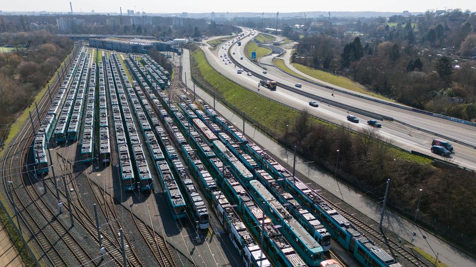 Verdi-Streik in Frankfurt, Kassel, Wiesbaden: Hier fallen am Samstag Busse und Bahnen aus