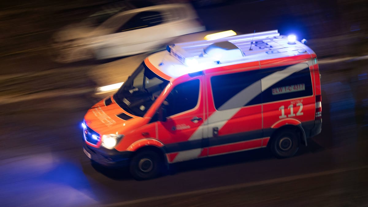 Berlin: Radfahrer stürzt auf dem Murtzaner Ring – und stirbt