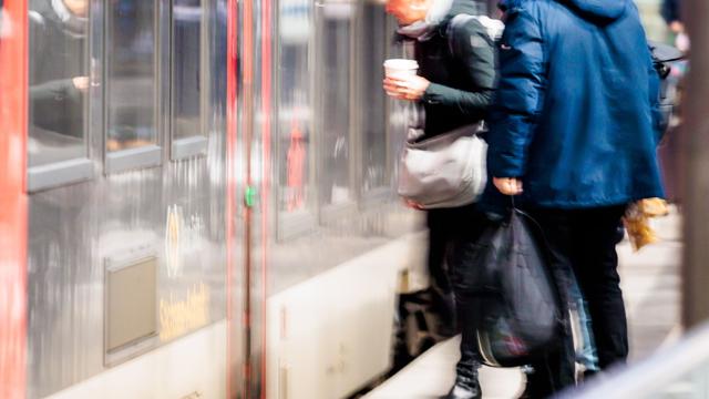 Nahverkehr Berlin: Bahnstrecke zwischen Berlin und Oranienburg gesperrt