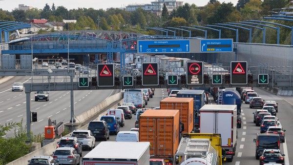 Verkehrschaos in Hamburg? HVV-Streik, A7-Sperrung, Brückenabriss, Heimspiel