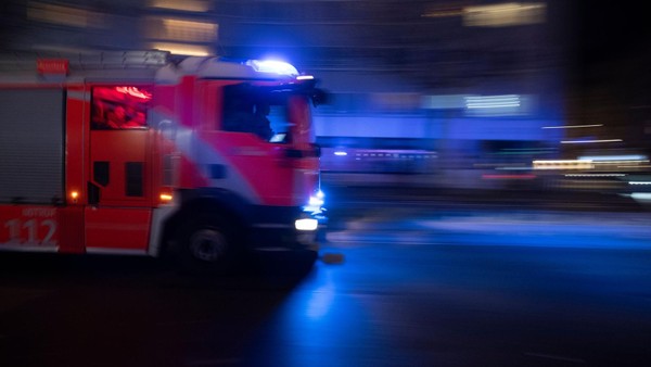 Feuer auf mehreren Balkonen in Moabit – Feuerwehr im Einsatz