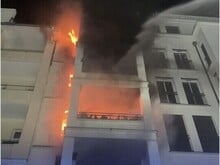 Ein BVG-Bus wurde als Notunterkunft eingesetzt: Brand in Berlin-Mitte – zwei Menschen leicht verletzt