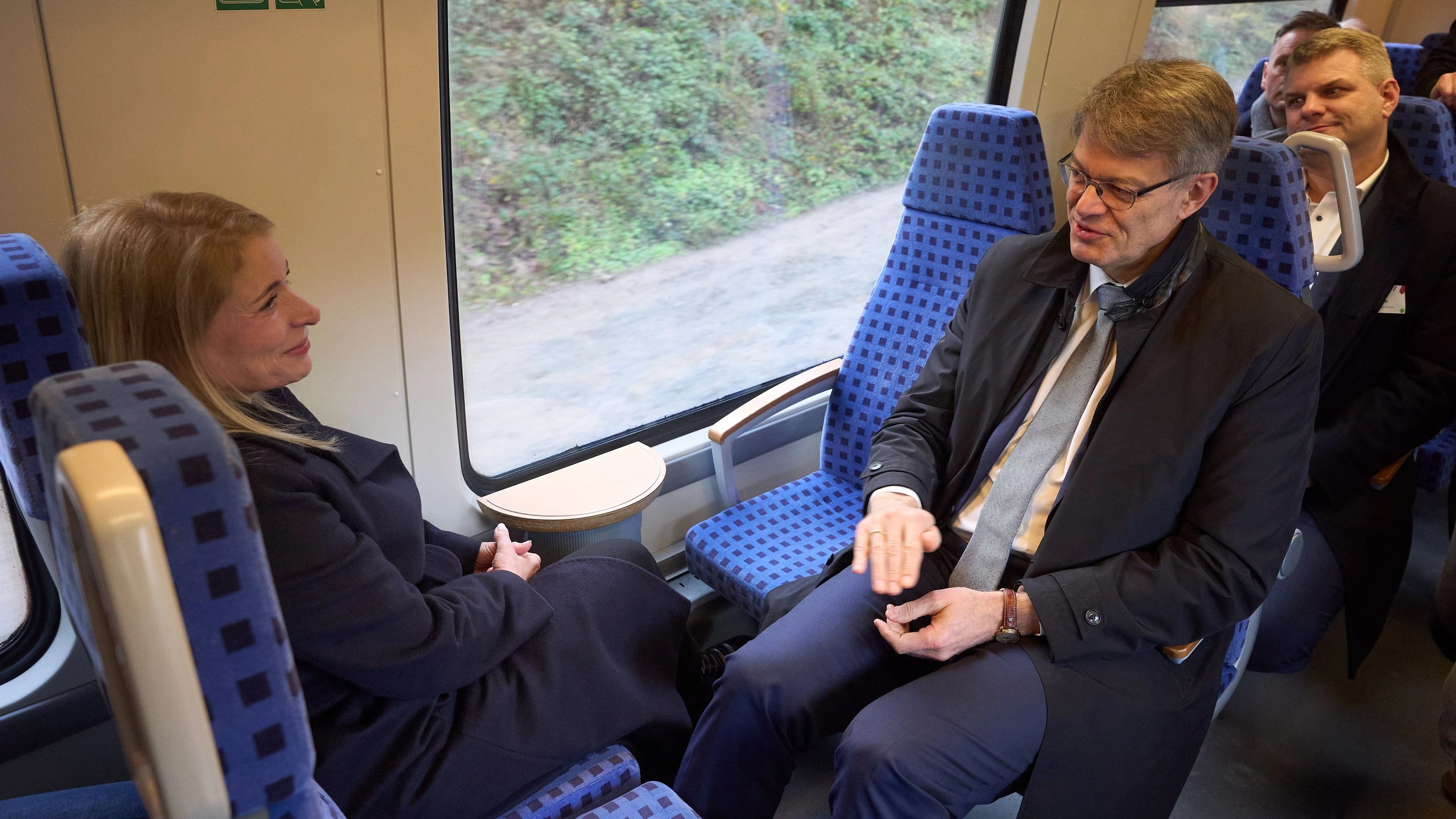 Business-Ticker: Verkehrsminister nennt Zustand der Bahn demokratiegefährdend