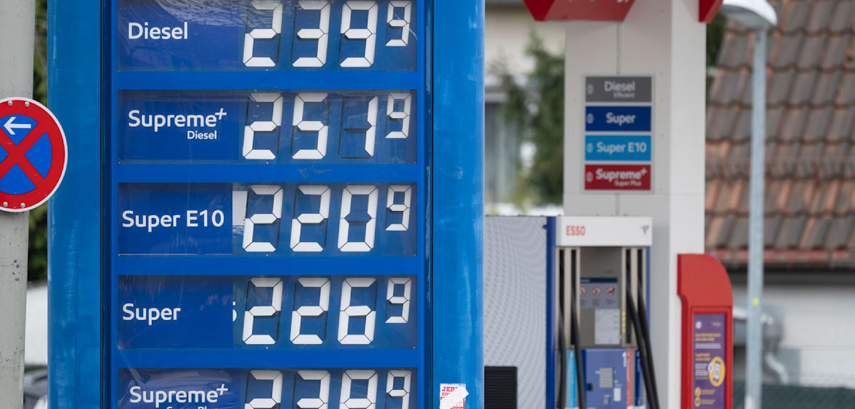 Neue Tankregel greift – Benzinpreis springt zur Mittagszeit deutlich nach oben