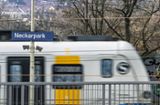 S-Bahn Stuttgart: Defekt an S-Bahn bremst Fußballfans nach Ghana-Spiel aus