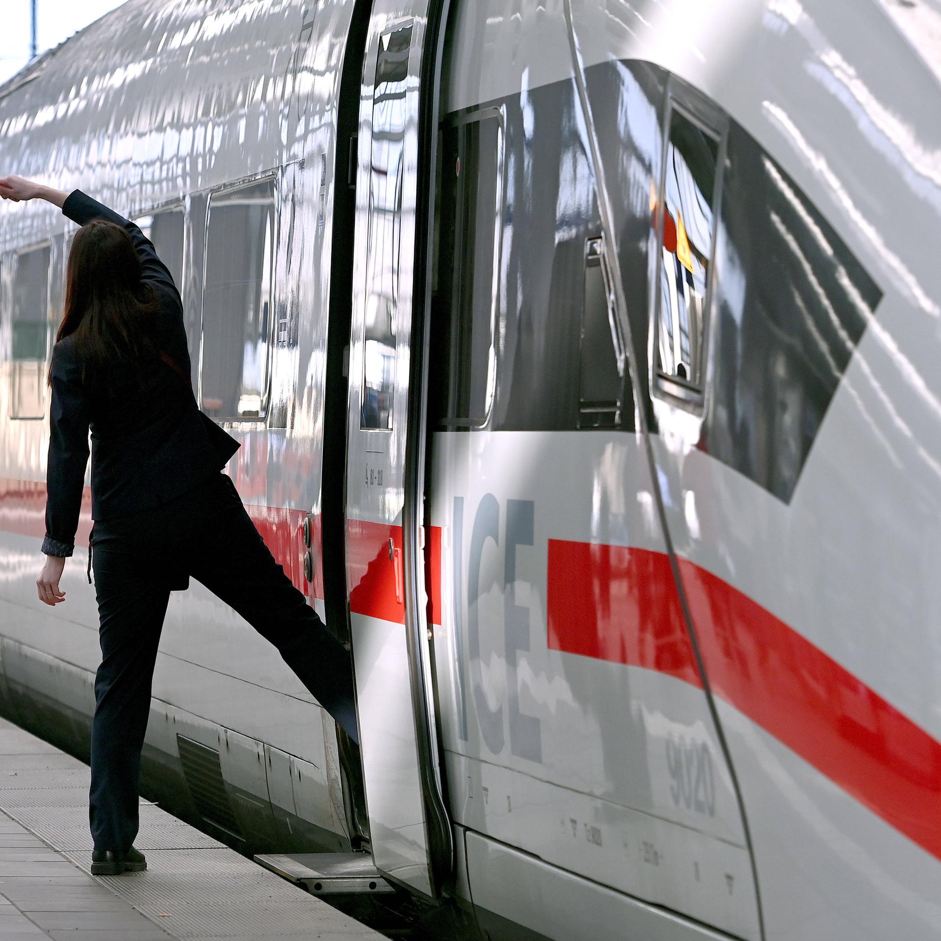 Deutsche Bahn - ICE-Strecke zwischen Dortmund und Münster wieder frei