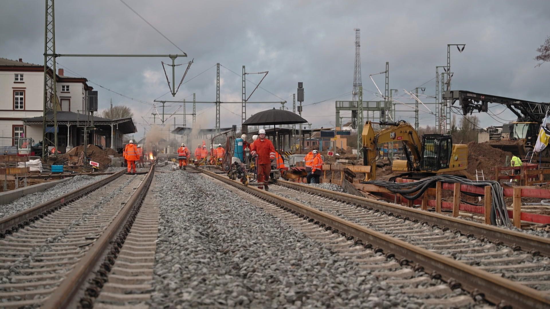 Zwischen Frost und Frust: Generalsanierung der Bahn zwischen Hamburg und Berlin