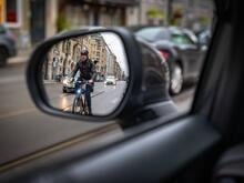 Verständnis für Berlins Autofahrer: Kurzes Ausladen ist kein Anschlag auf die Verkehrswende