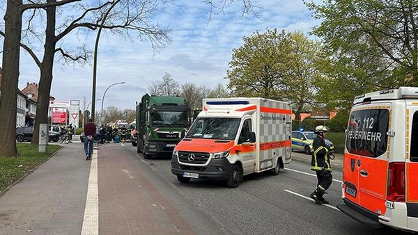 11-jähriger Radfahrer wird bei Unfall mit Lkw tödlich verletzt