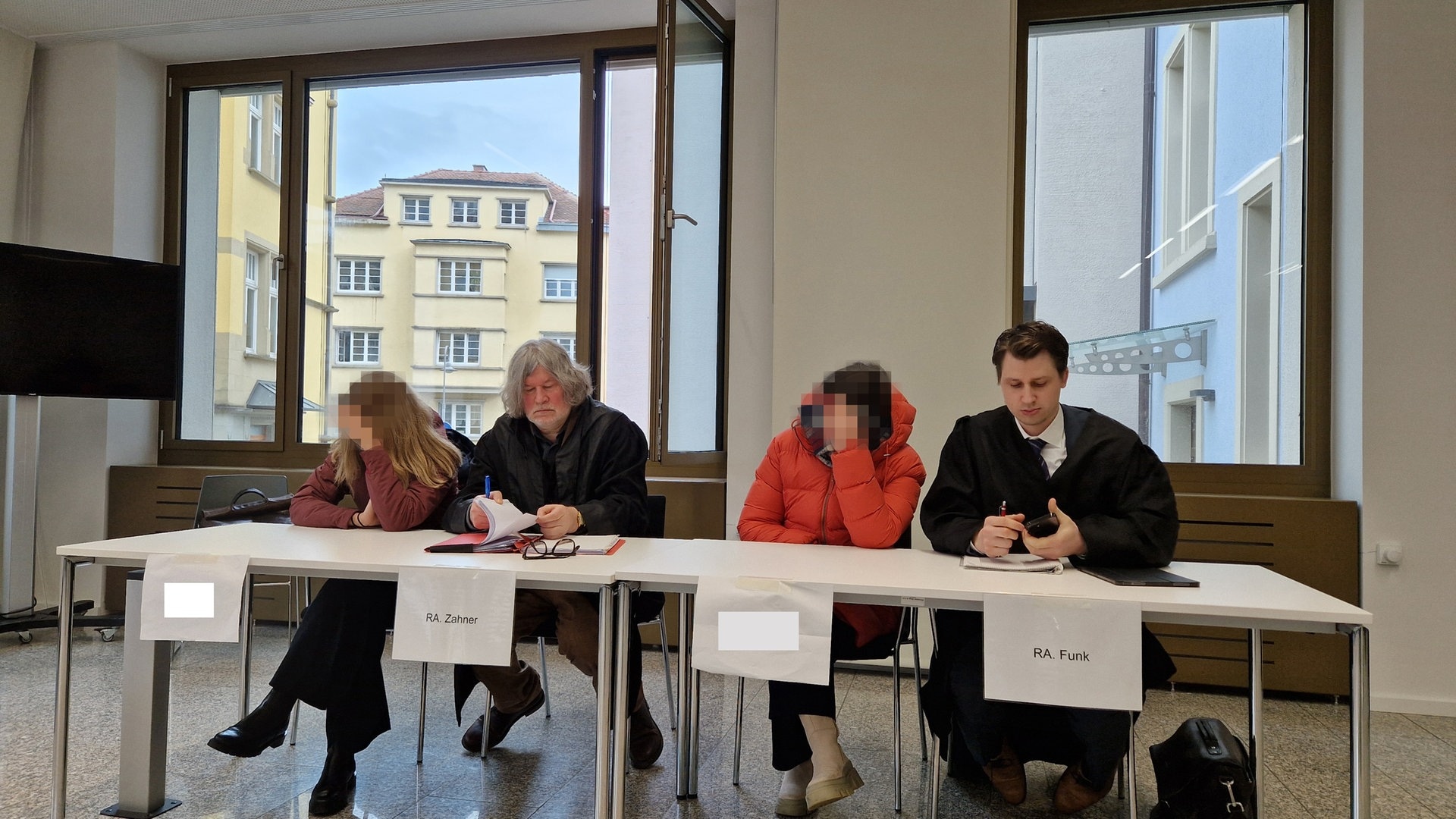 Tödlicher Unfall im Schwimmunterricht: Lehrerinnen wollen mildere Strafen