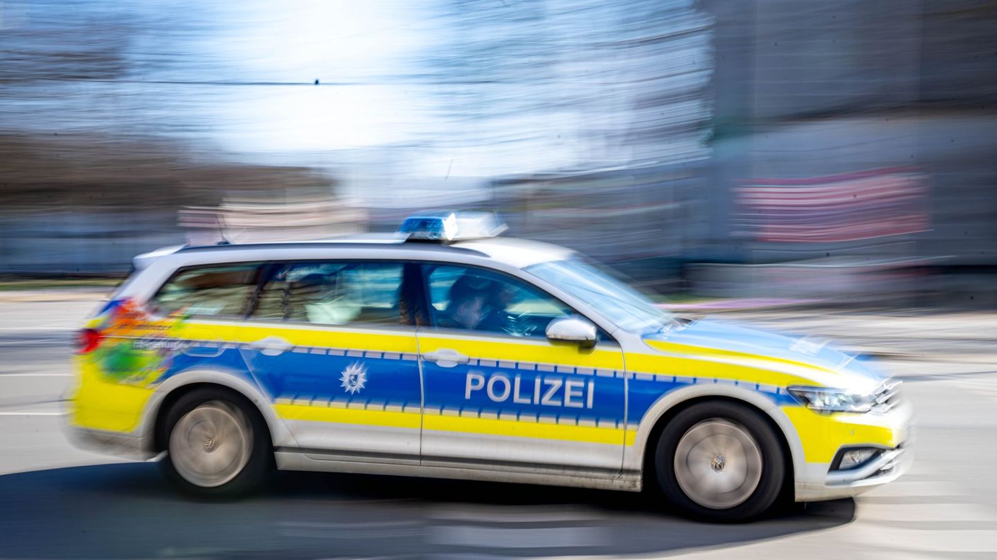 Polizeieinsatz in Bremen: Einbruch in Goldschmiede – Polizei stellt flüchtigen Täter