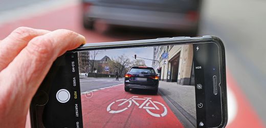 München: Mann fotografiert Falschparker und kriegt Ärger mit der Datenschutzbehörde