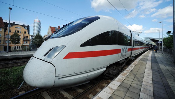 Deutsche Bahn: Palla versichert stabile Preise für ICE-Tickets
