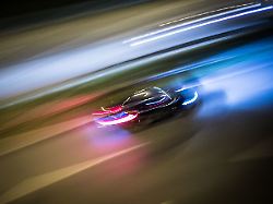 Urteil aus dem Verkehrsrecht: Rücksichtslos zu schnell: Fahrverbot unausweichlich?