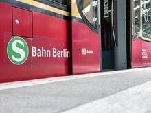 Bei Suche nach Pfandflaschen: Mann stirbt bei S-Bahn-Unfall am Hackeschen Markt in Berlin