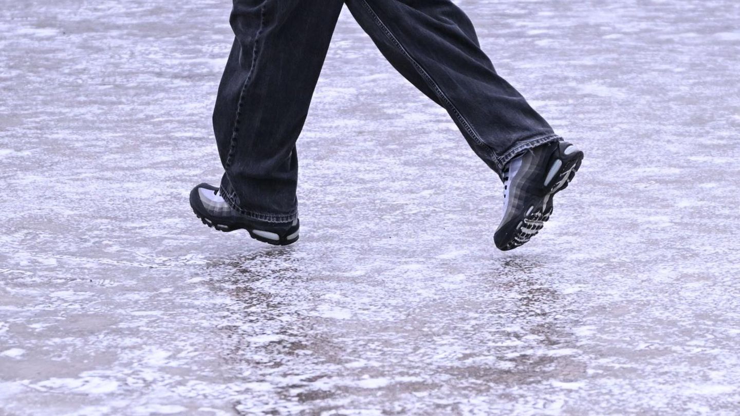 Wetterwarnungen: Glatteisgefahr und eisige Kälte – Karte zeigt die Lage