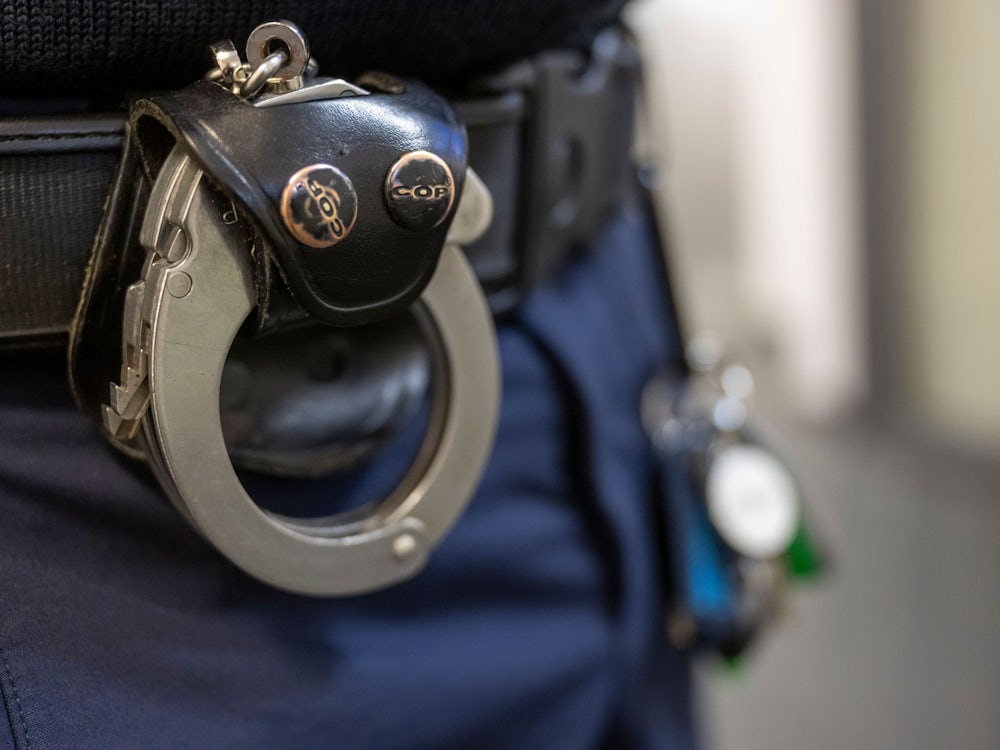 Marienplatz: Polizisten bei Festnahme eines Diebes bedrängt